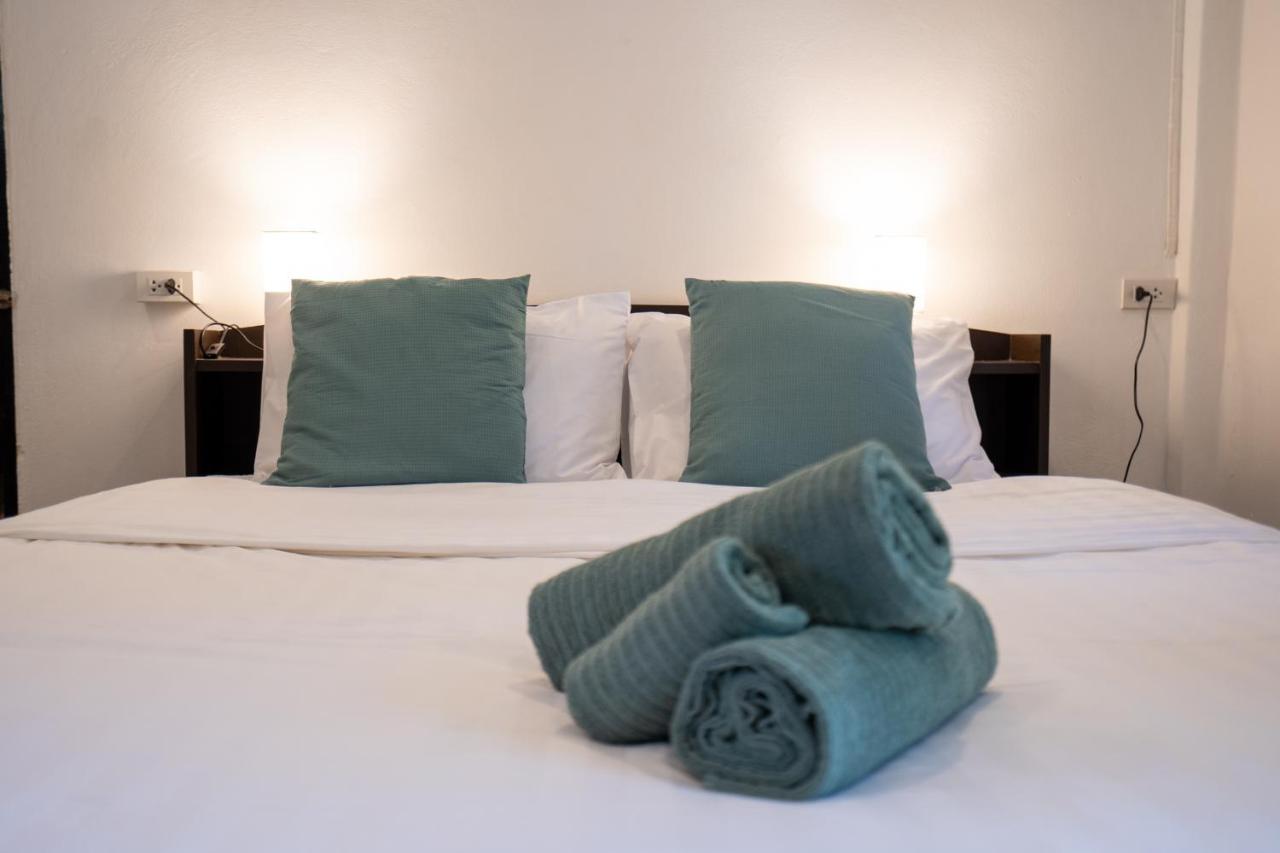 Lanta School Beach Resort เกาะลันตา ภายนอก รูปภาพ